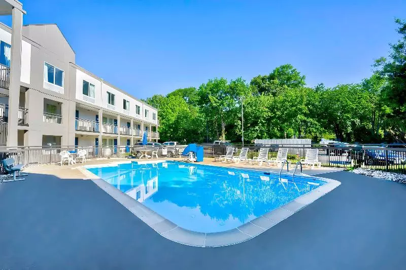 Motel 6 Virginia Beach