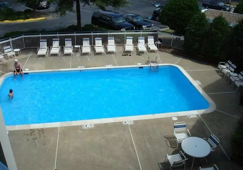 Motel 6 Virginia Beach