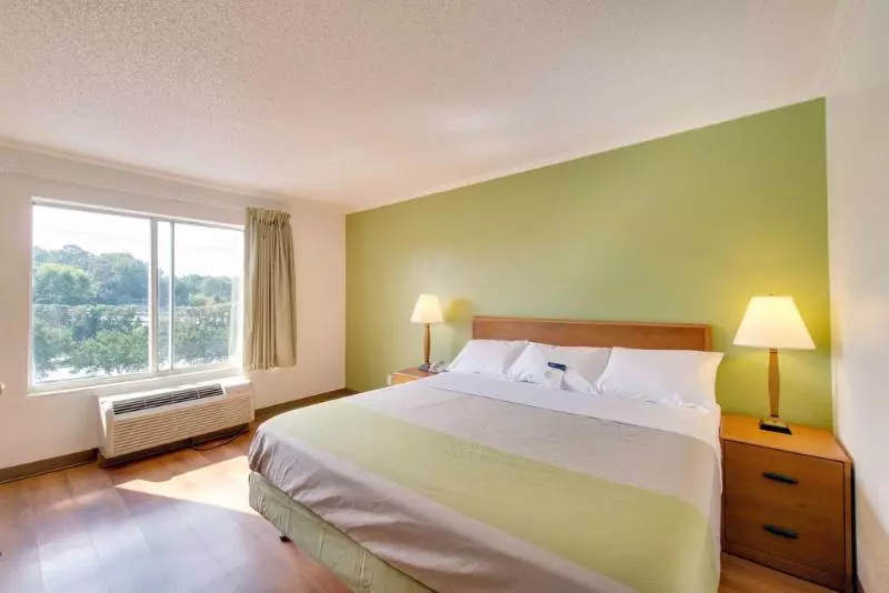 Motel 6 Virginia Beach