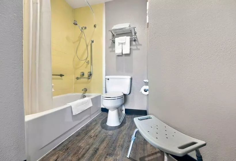 Motel 6cedar Rapids, Ia  Airport