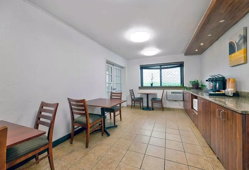 Motel 6cedar Rapids, Ia  Airport