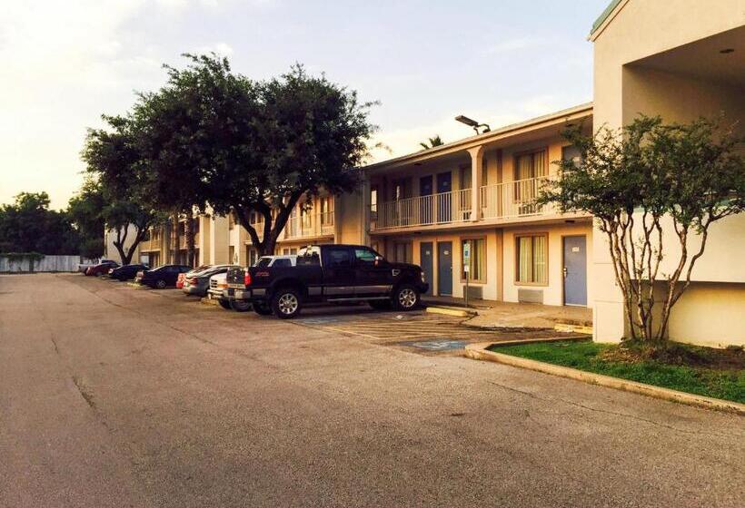 Motel 6 Houston, Tx  East