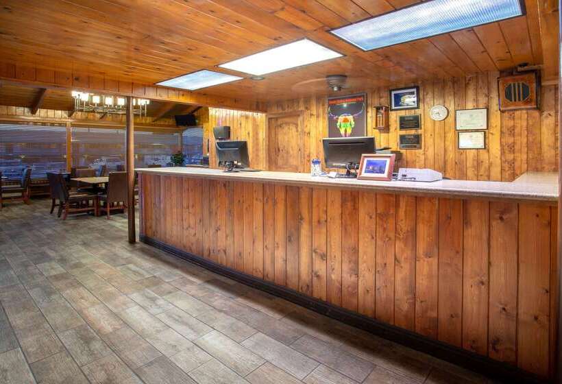 אתר נופש Travelodge By Wyndham Hawthorne