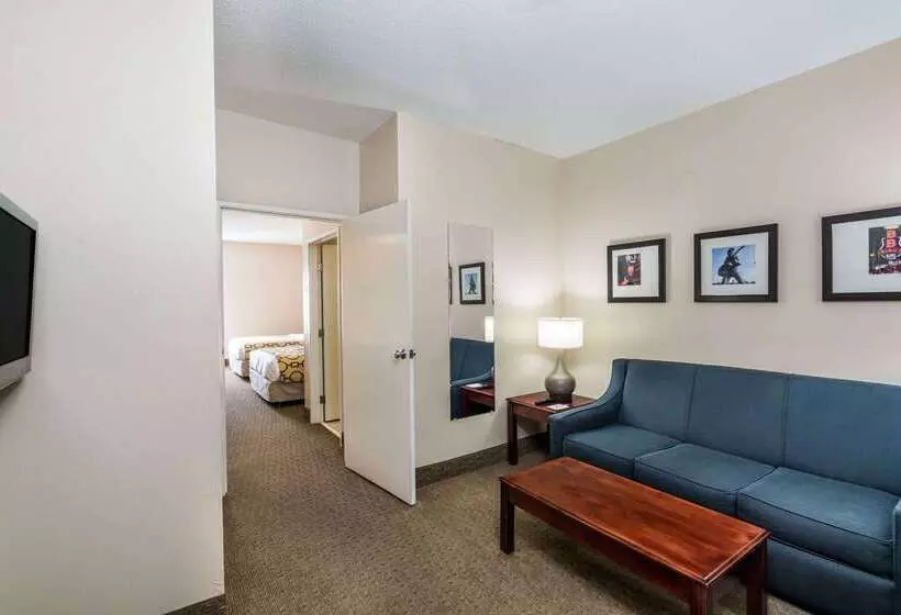 Курорт Travelodge By Wyndham Hawthorne