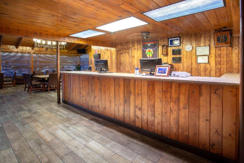 אתר נופש Travelodge By Wyndham Hawthorne