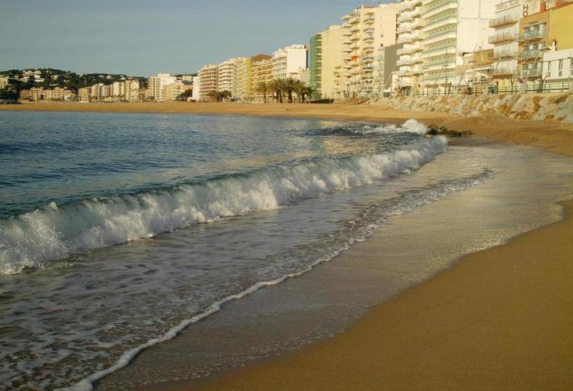 펜션 Pensió Costa Brava