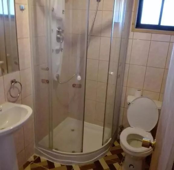 Retkeilymaja Hostal Monica