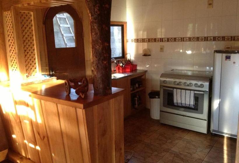 هاستل Hostal Monica