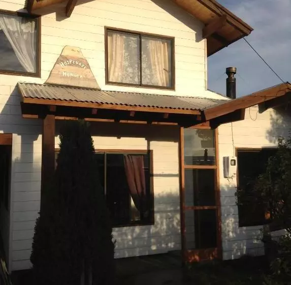 Retkeilymaja Hostal Monica