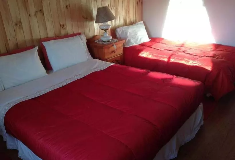 Retkeilymaja Hostal Monica