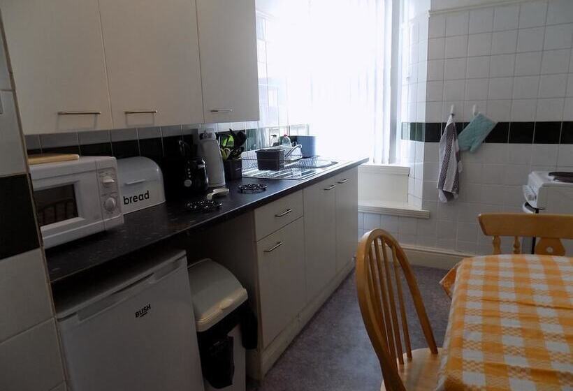 مبيت وإفطار Comfort Rooms