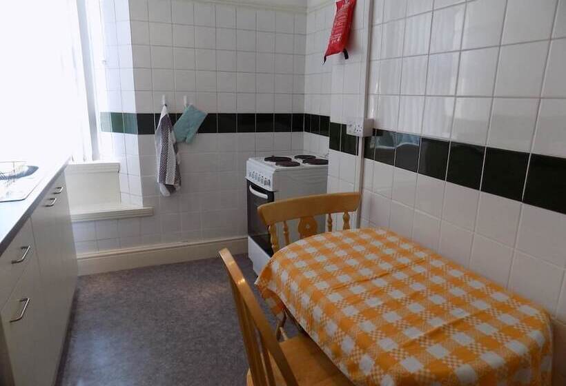 مبيت وإفطار Comfort Rooms