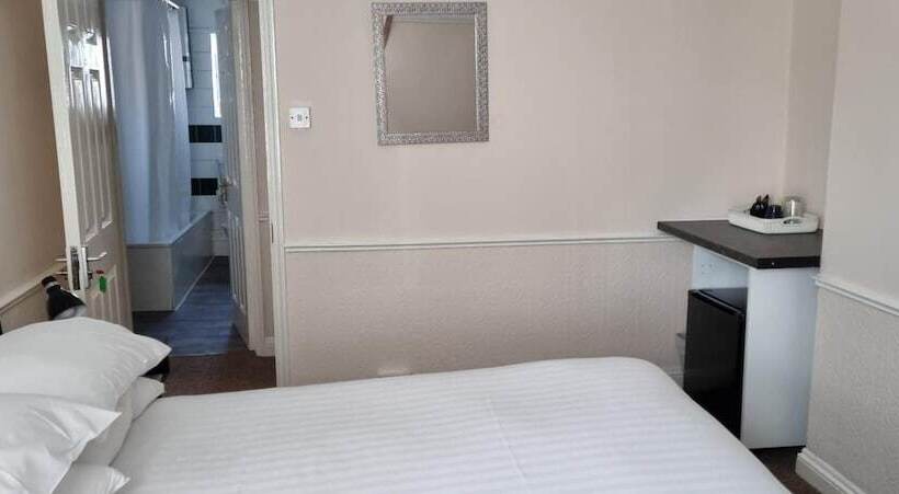 مبيت وإفطار Comfort Rooms