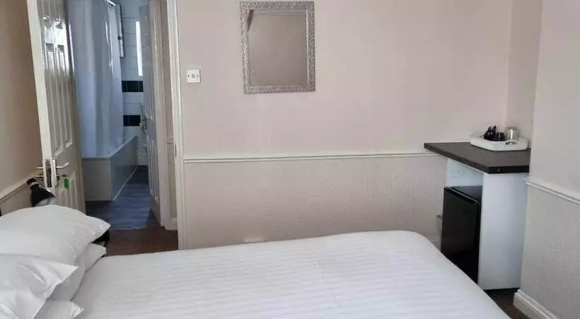 ベッドアンドブレックファースト Comfort Rooms