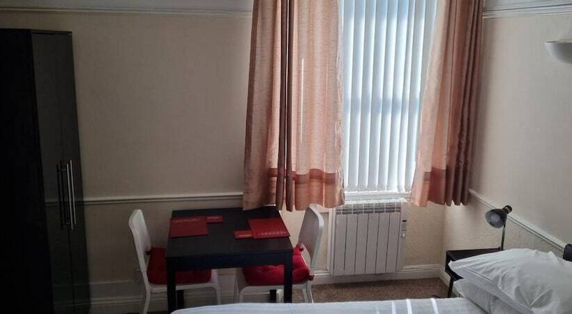 مبيت وإفطار Comfort Rooms