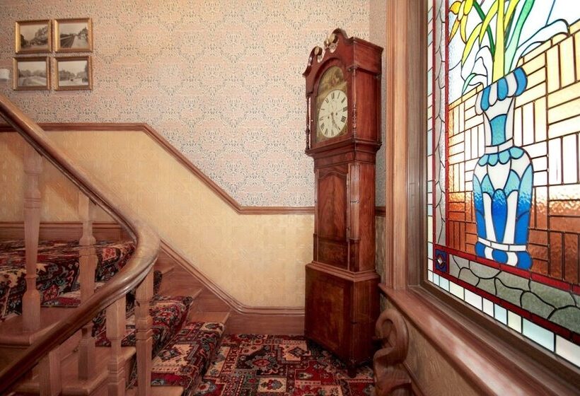 Bed and Breakfast Hollycroft