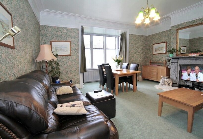 Bed and Breakfast Hollycroft