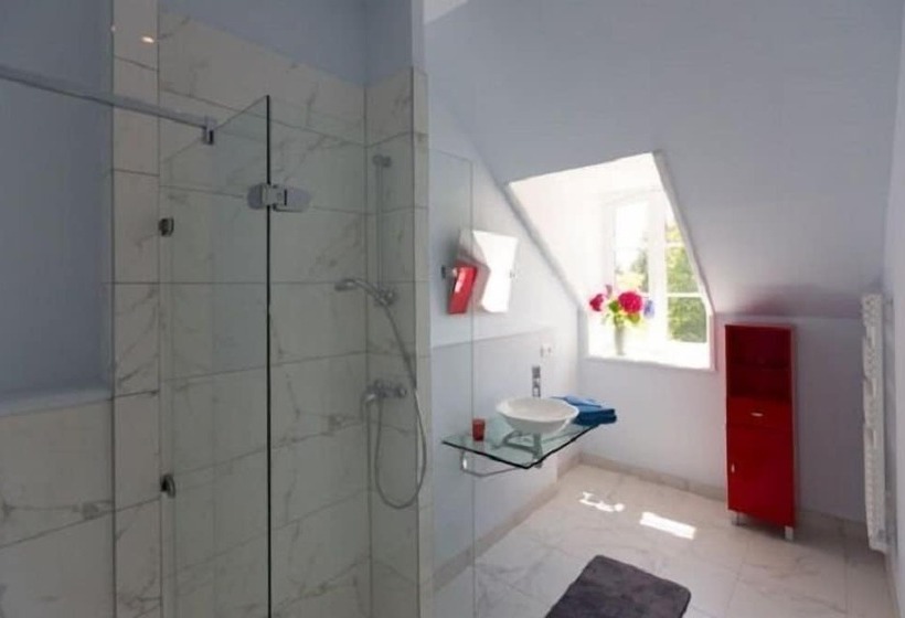 Chateau De Lourdes Cancale St Malo