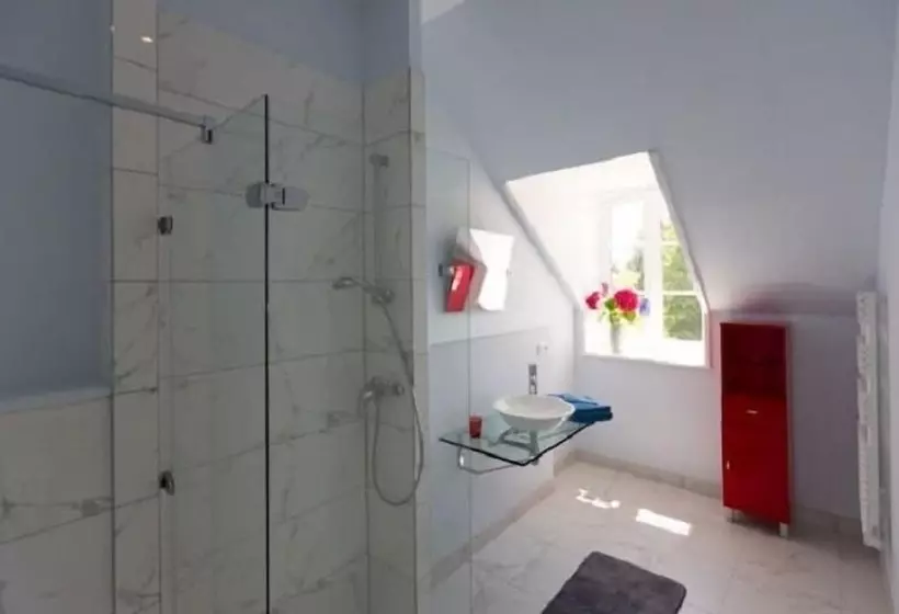 Chateau De Lourdes Cancale   St Malo