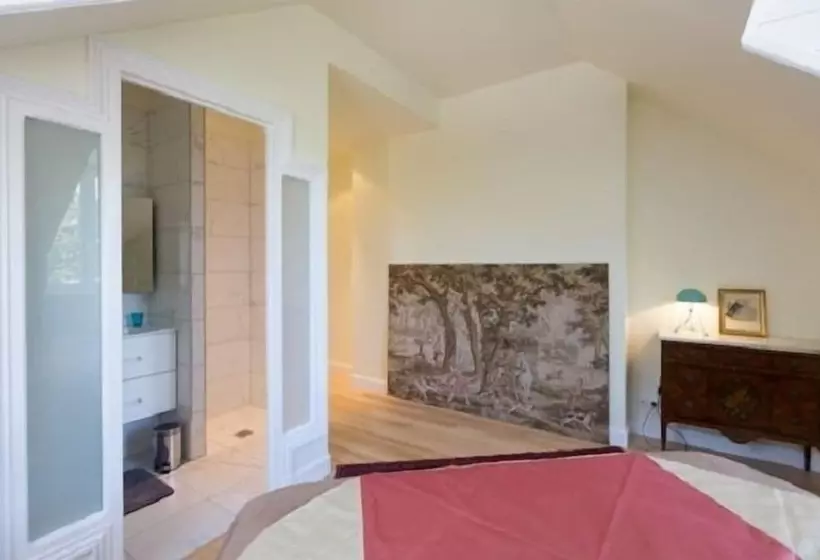 Chateau De Lourdes Cancale   St Malo