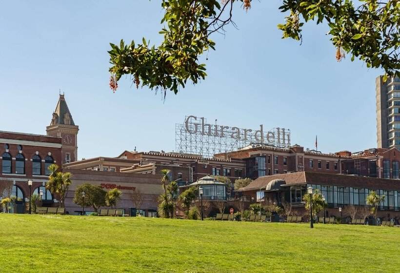 فندق Caza Fishermans Wharf