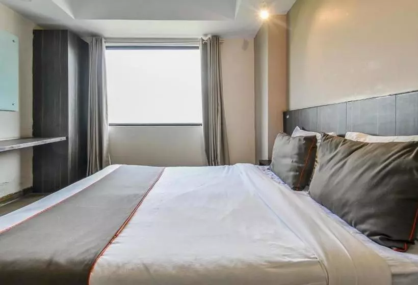 Hotel Collection O 30086 Dwarka Sector 9