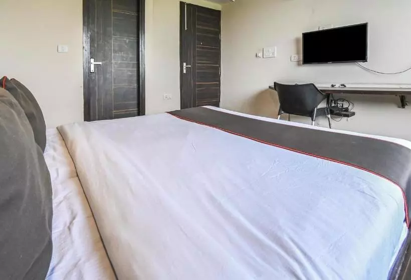 Hotel Collection O 30086 Dwarka Sector 9