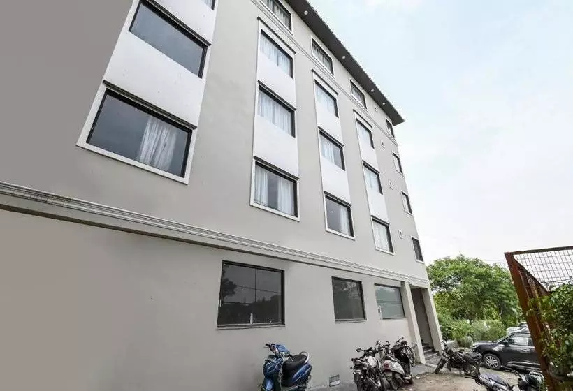 Hotel Collection O 30086 Dwarka Sector 9