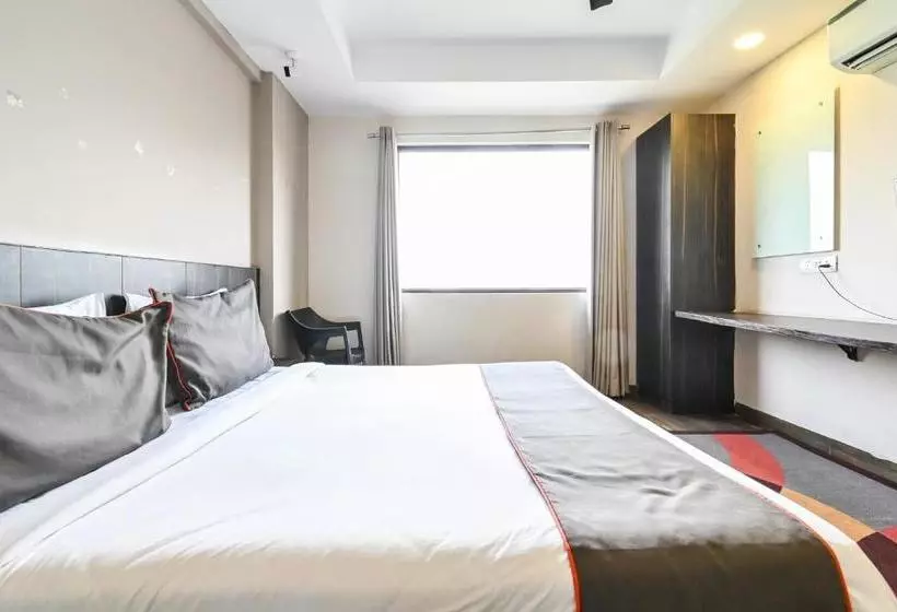 Hotel Collection O 30086 Dwarka Sector 9