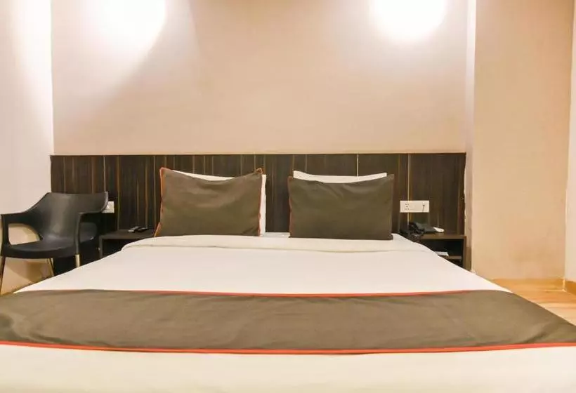 Hotel Collection O 30086 Dwarka Sector 9