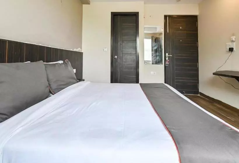 Hotel Collection O 30086 Dwarka Sector 9