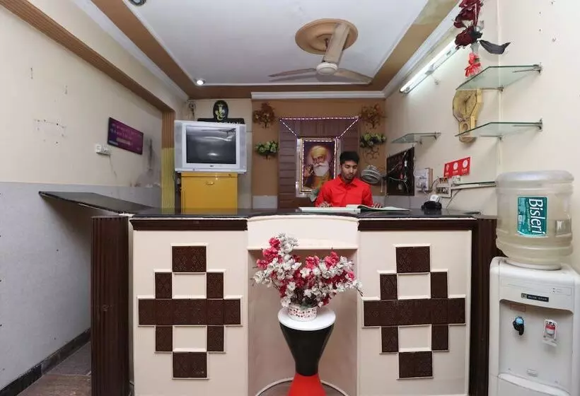 ホテル Jalandhar Guest House By Oyo Rooms