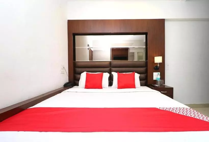 ホテル Ml Pride By Oyo Rooms