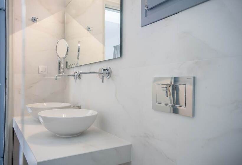 酒店 Nautilus Apartments Suites