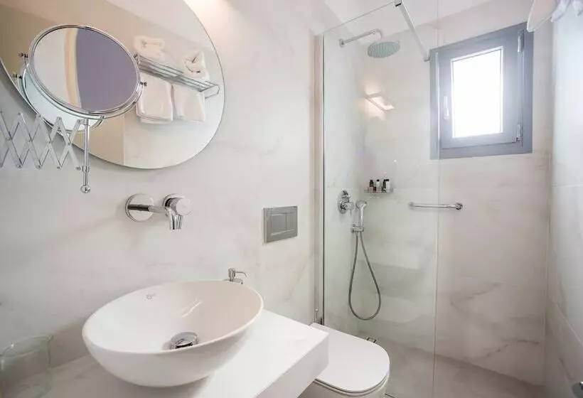 ホテル Nautilus Apartments Suites