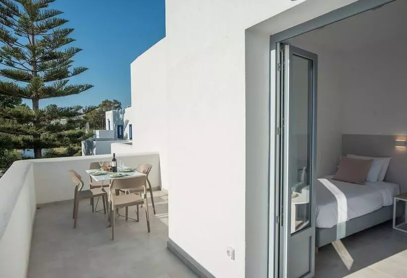 ホテル Nautilus Apartments Suites