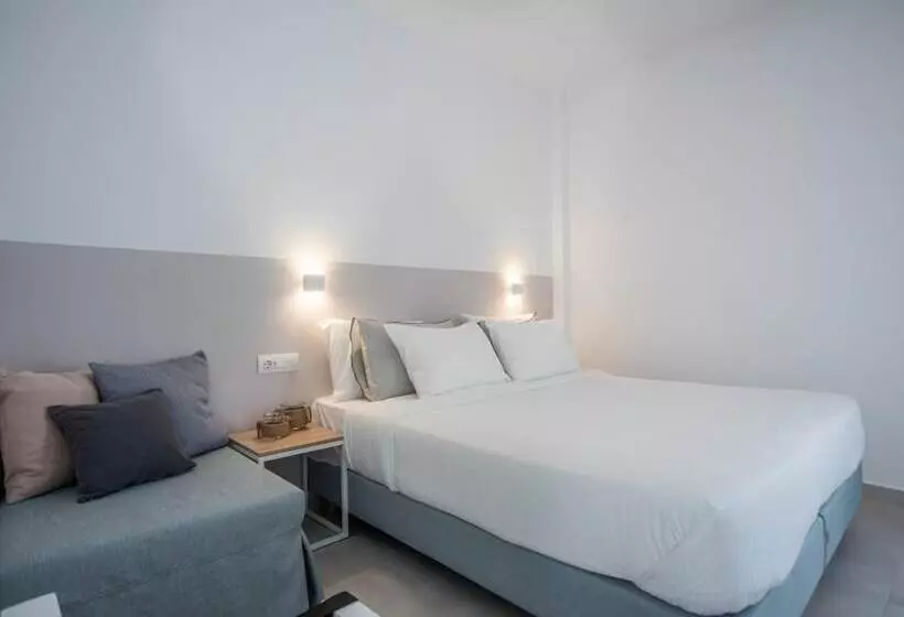 ホテル Nautilus Apartments Suites