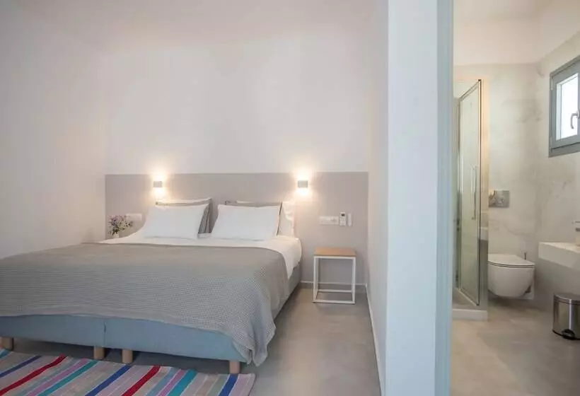 ホテル Nautilus Apartments Suites