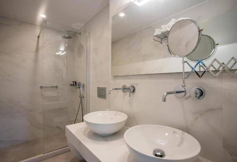 酒店 Nautilus Apartments Suites