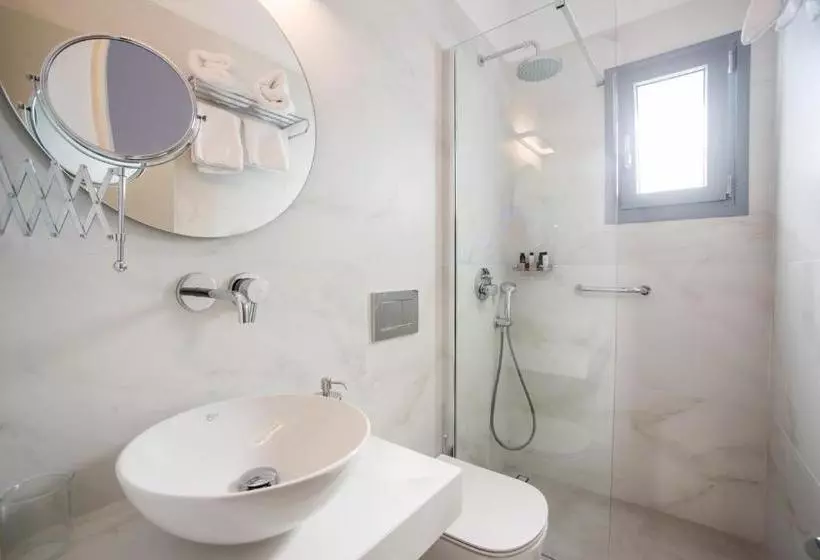 ホテル Nautilus Apartments Suites