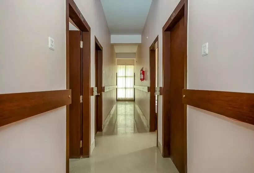 ホテル Palacia Inn By Oyo Rooms