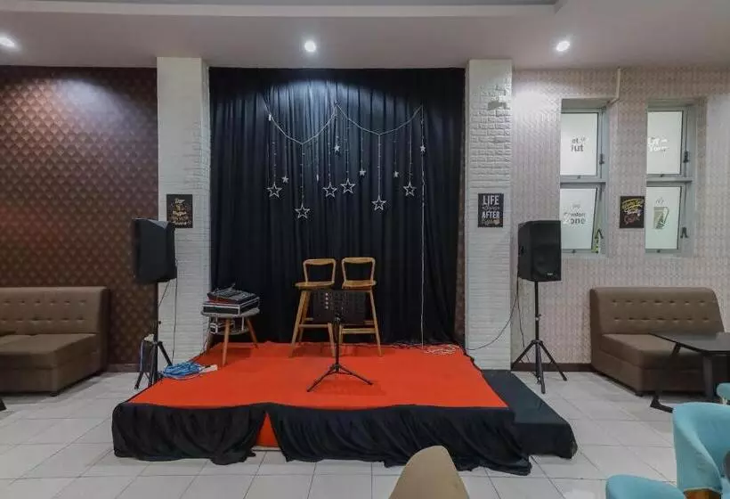 Hotelli Reddoorz Syariah @ Klojen Malang