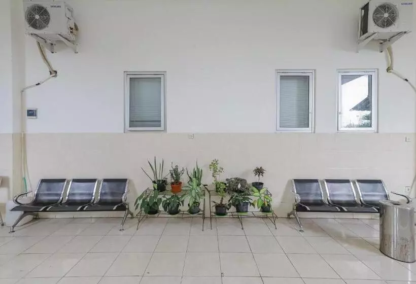 Hotelli Reddoorz Syariah @ Klojen Malang