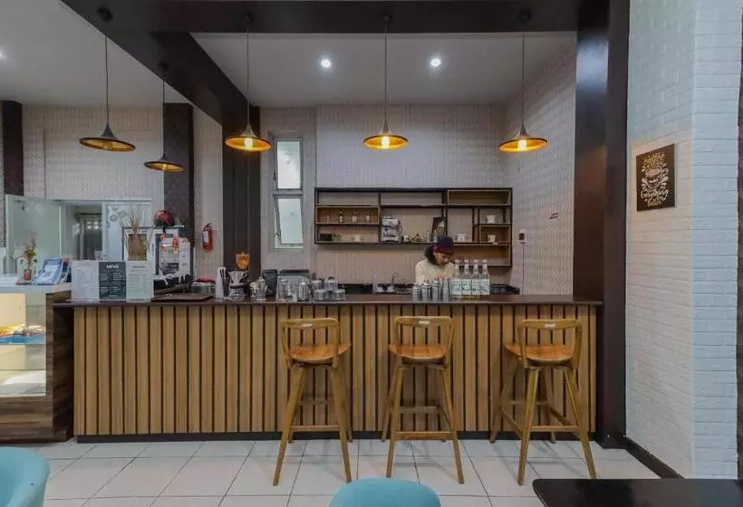 Hotelli Reddoorz Syariah @ Klojen Malang