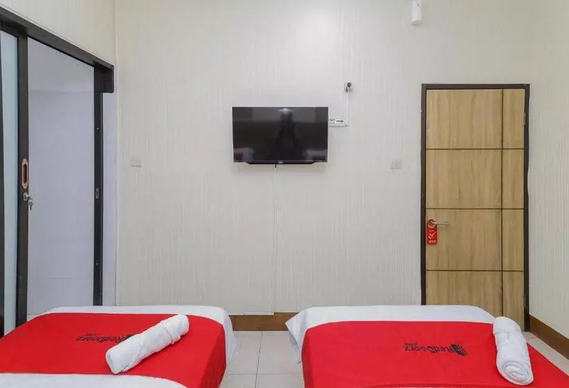 Hotelli Reddoorz Syariah @ Klojen Malang