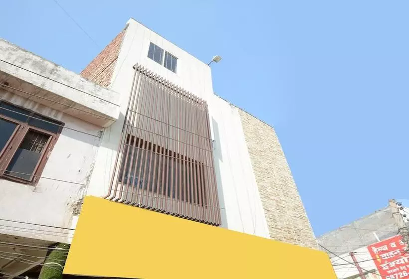 ホテル Vaishno By Oyo Rooms