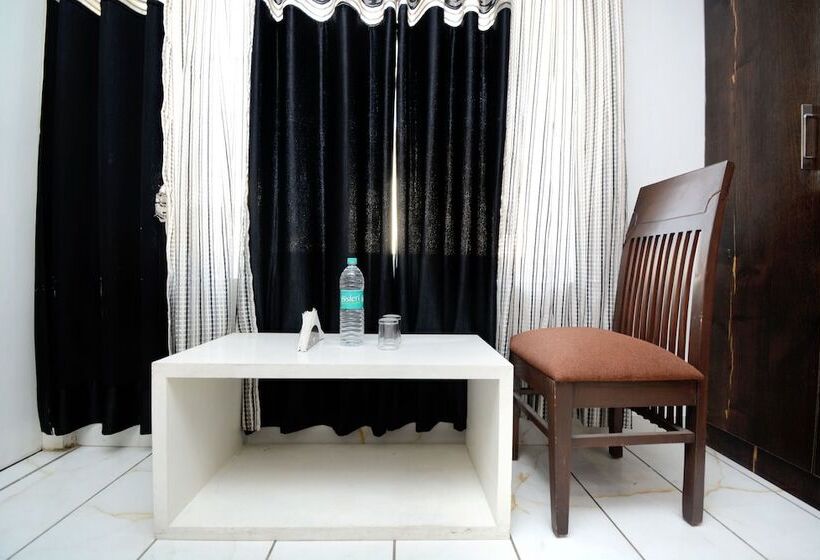 Hotel Vaishno By Oyo Rooms