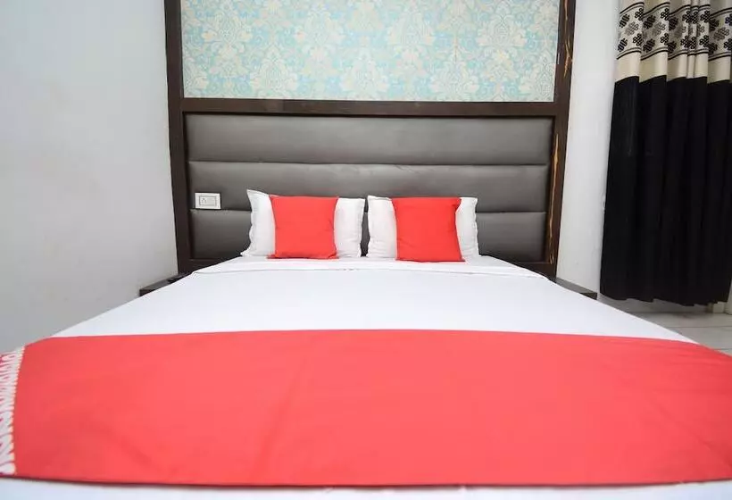 ホテル Vaishno By Oyo Rooms
