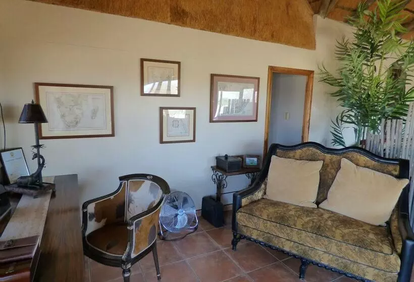 پانسیون Babson House @ Cheetah Conservation Fund