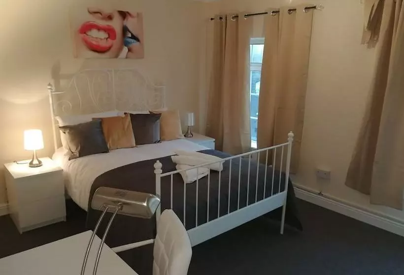 Majatalo Metrolets 1